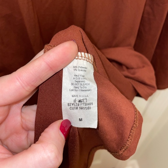 Off The Shoulder Dress - Picture 2 of 4